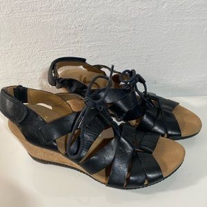 Clarks strappy black heeled sandal wedges, size 7